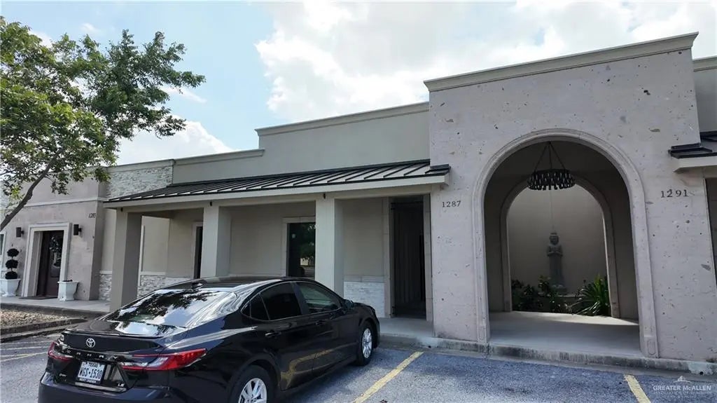 1287 Stuart Place Road 1287, Harlingen