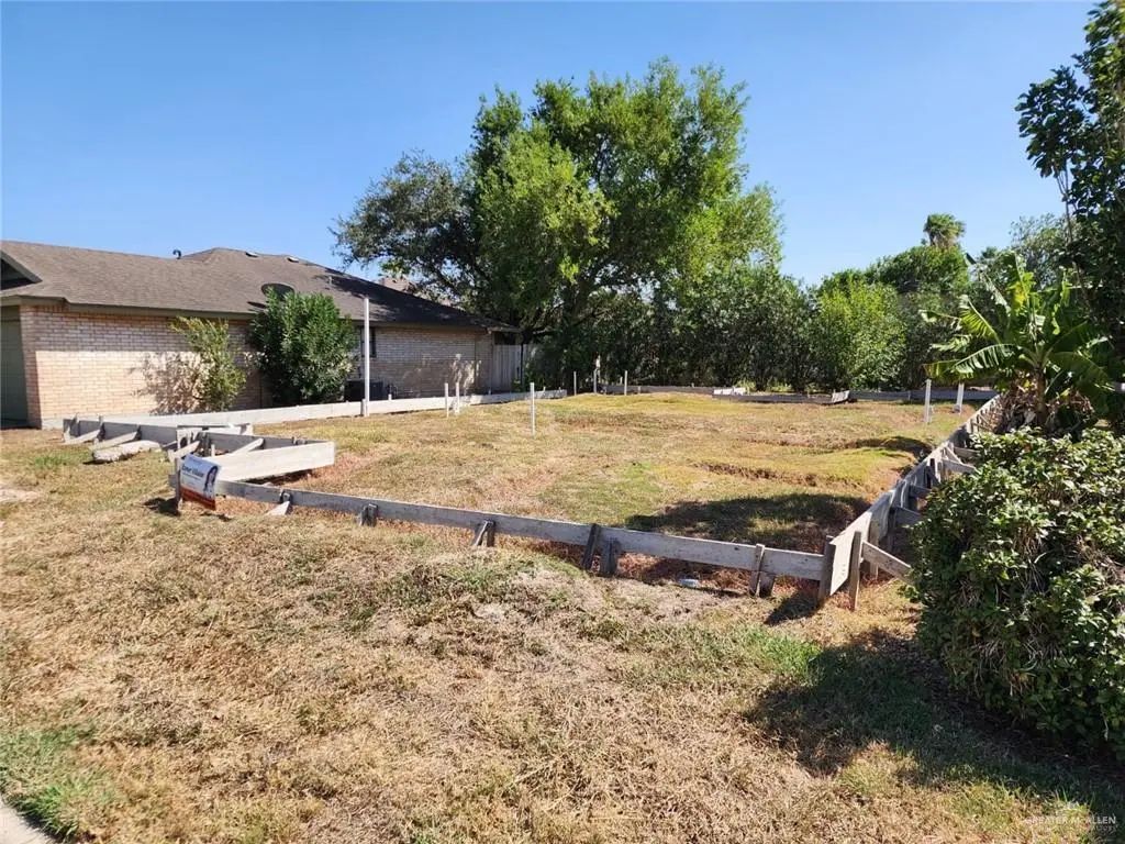 135 Willow Circle, Harlingen