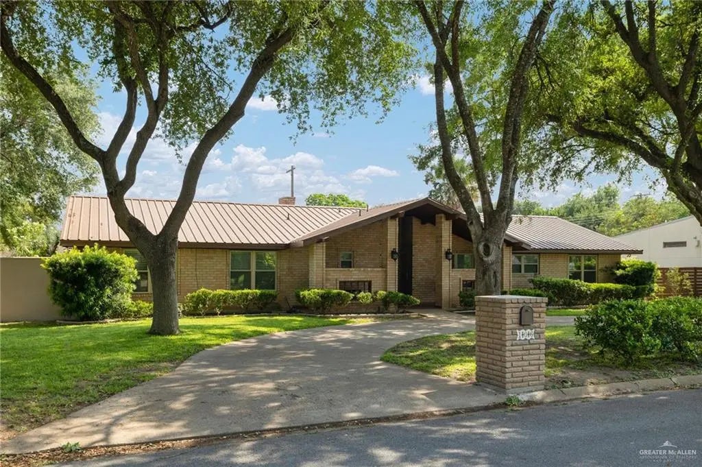 106 E Ithaca Avenue, McAllen