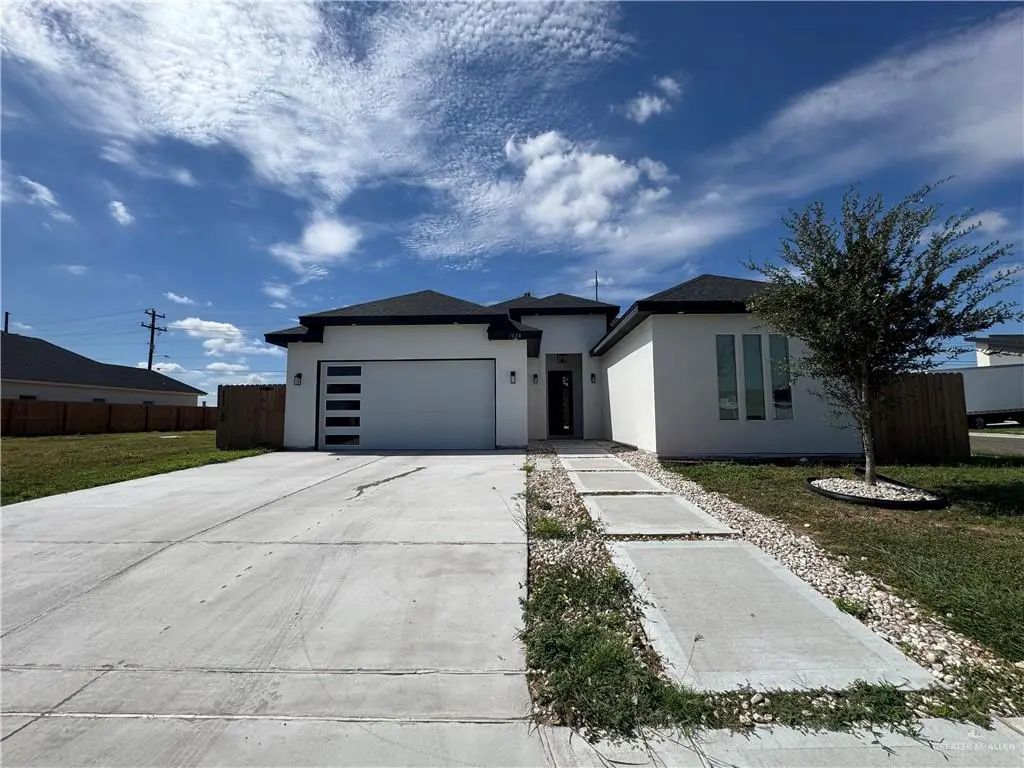 1028 W Cloud 9 Lane, Edinburg
