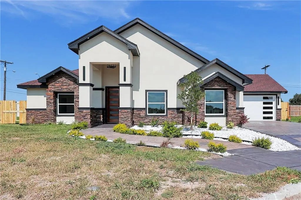 2209 N Gaytan Avenue, Edinburg