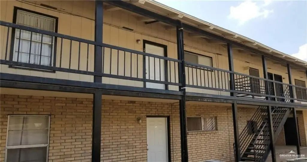 1600 S Bridge Avenue 207, Weslaco