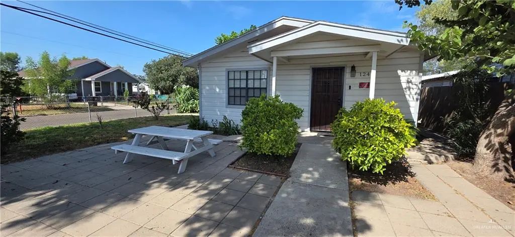 124 S Sinclair Avenue, Weslaco