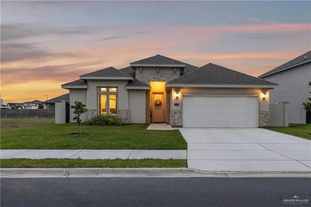 2104 Macquarie Drive, Edinburg