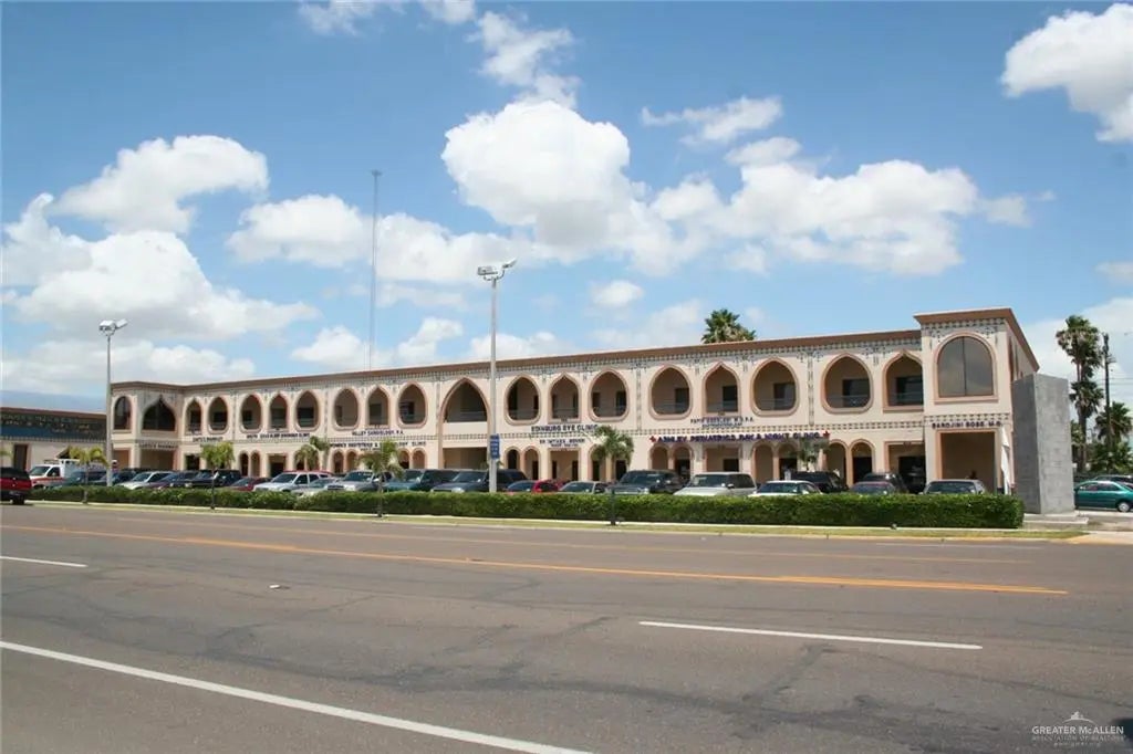 526 S Closner Boulevard B, Edinburg