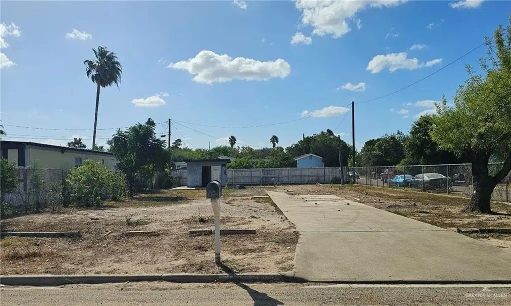 409 Apollo Drive E, Donna