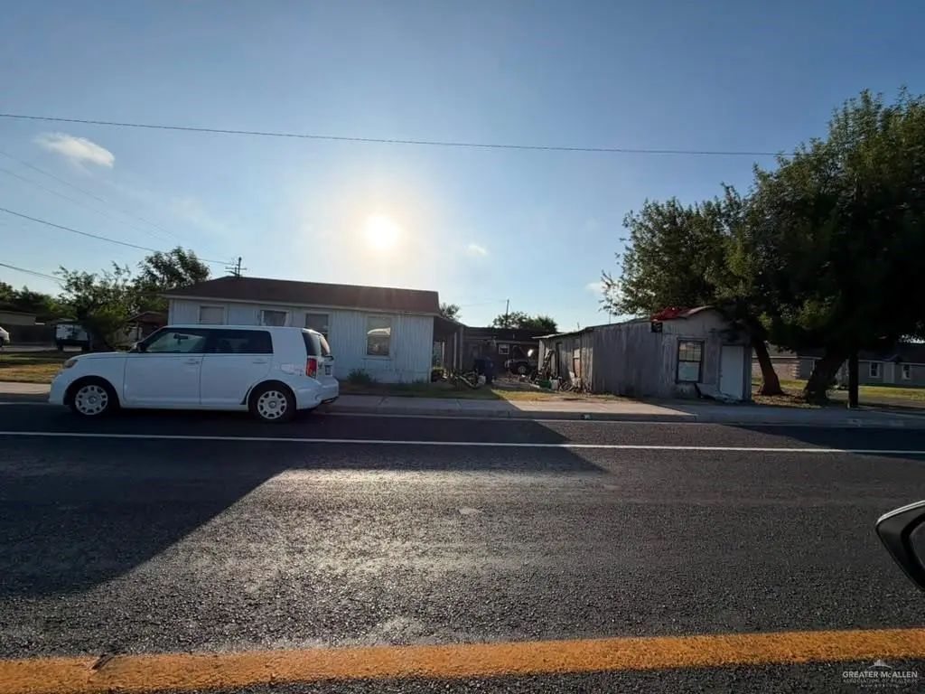301 N Mike Chapa Road 303n, La Villa