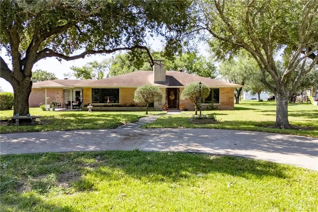 5129 N Mile 5 1/2 W, Weslaco
