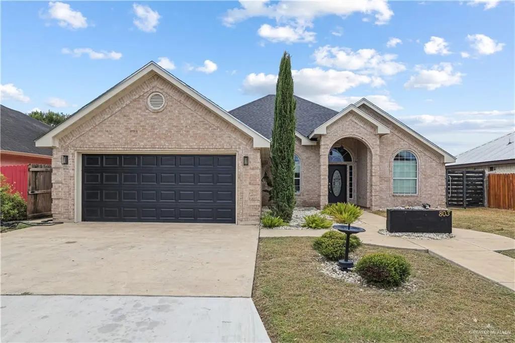 803 Grosbeak Avenue, Pharr