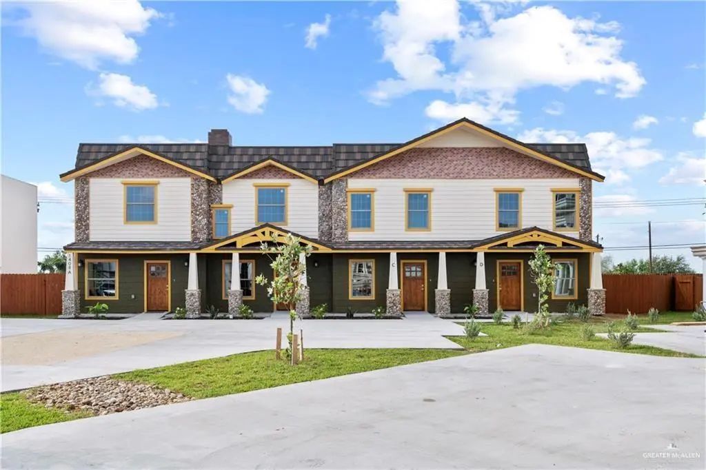 1408 E Karen Drive B, Alton
