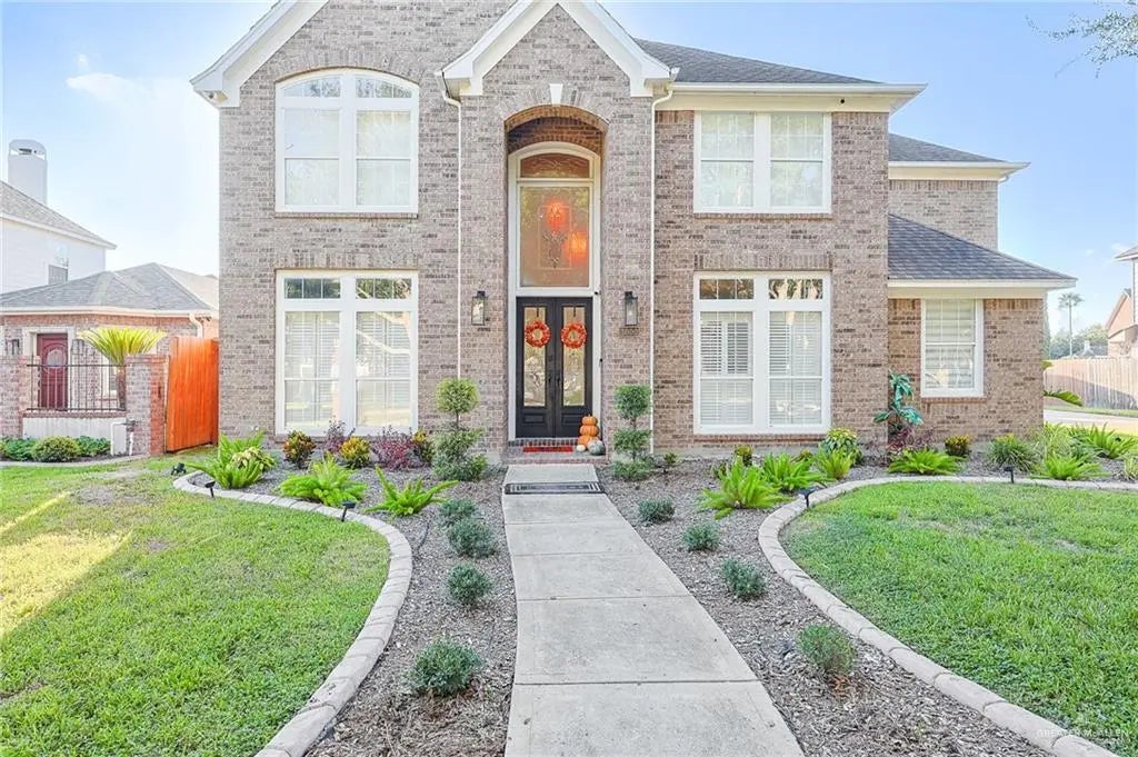 3000 Santa Alejandra, Mission