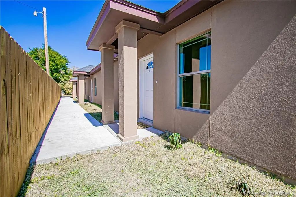 2204 Dallas Avenue 3, McAllen