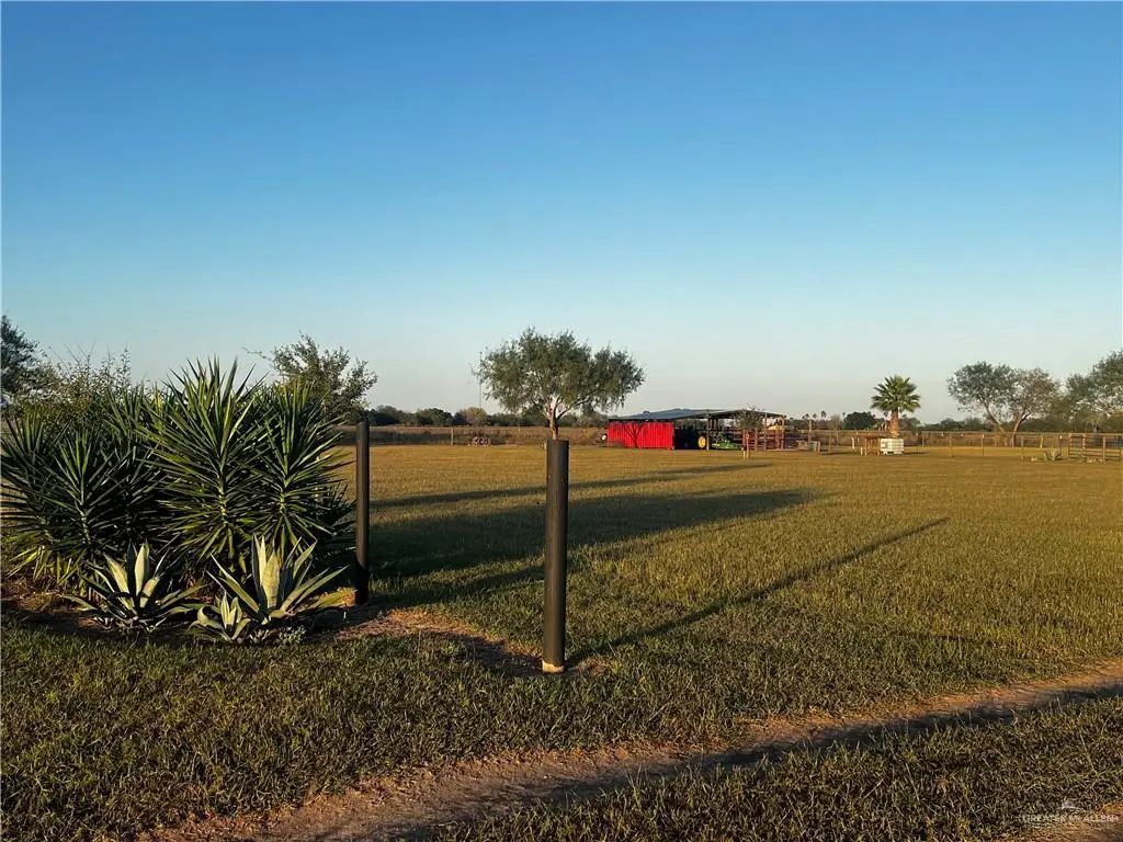23713 Rabb Road, La Feria