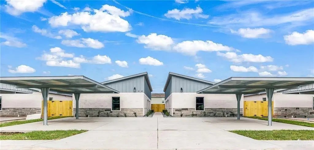 1506 Playa Drive 4, Weslaco