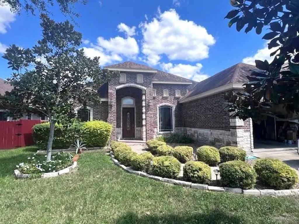 2102 Stonegate Drive, Harlingen