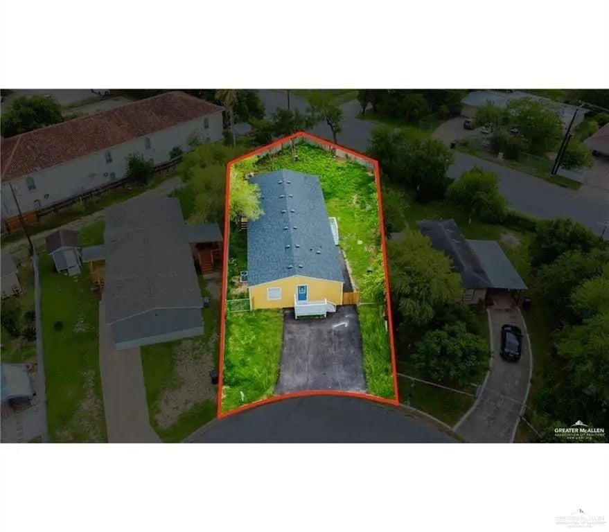 613 E Loop 19th Street, Weslaco