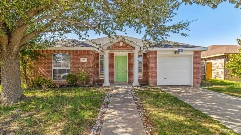 709 W Darlene Drive, Pharr