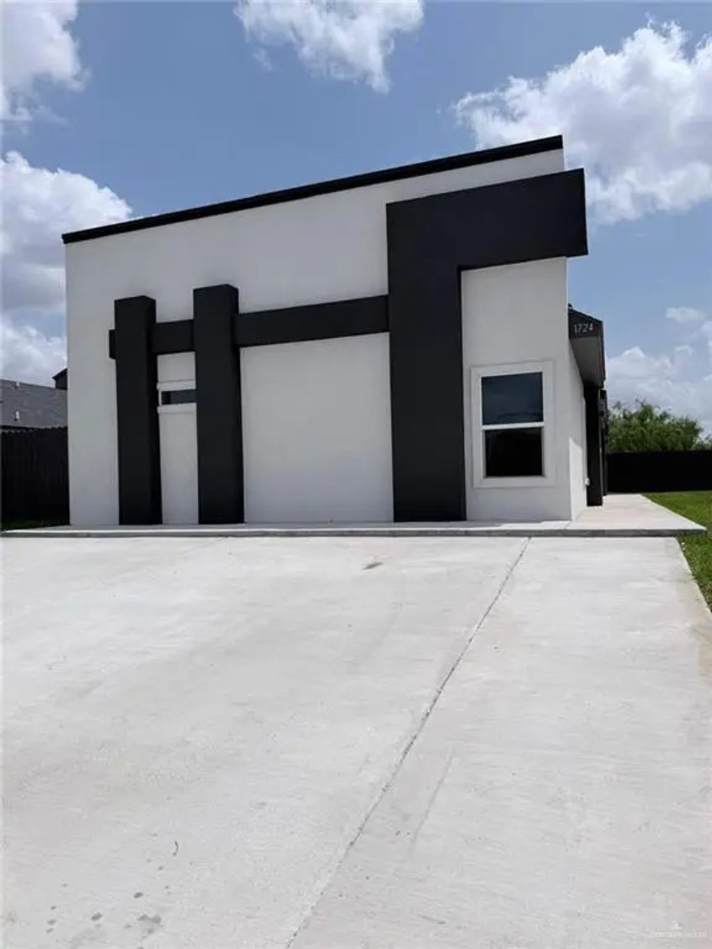 1724 Clinton Street, Harlingen