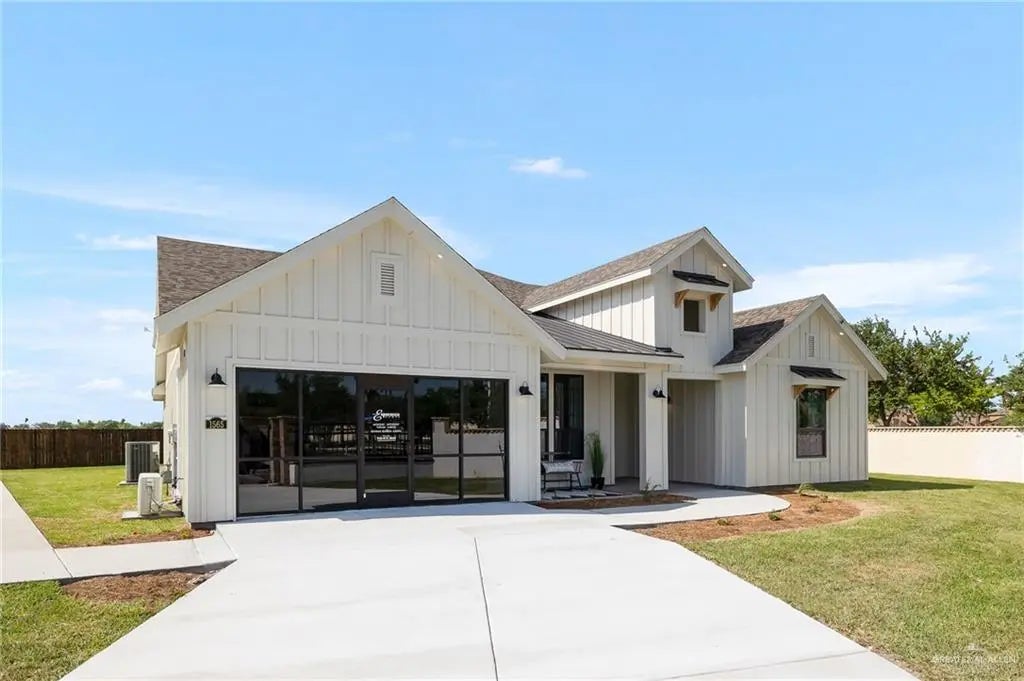 1565 E Silos Avenue, Edinburg