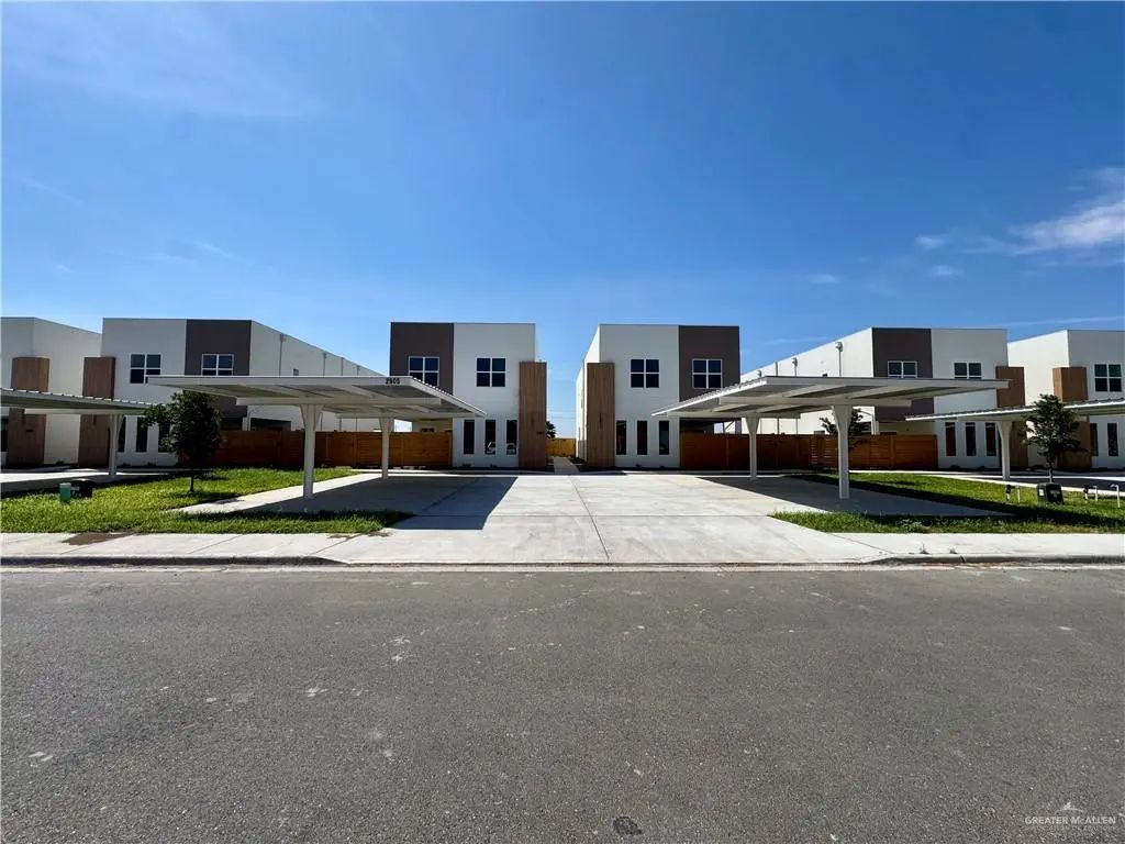 2909 Santa Amanda 4, Weslaco