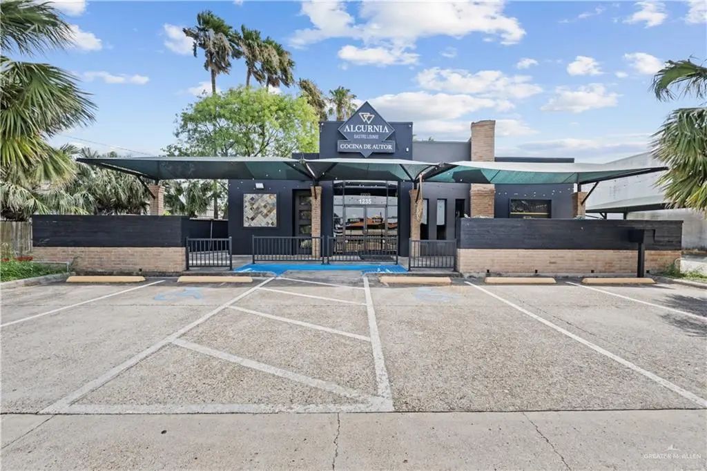1235 N Expressway 77, Brownsville