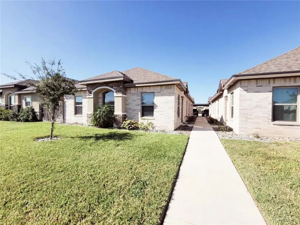 2009 Harrison Street 3, Weslaco