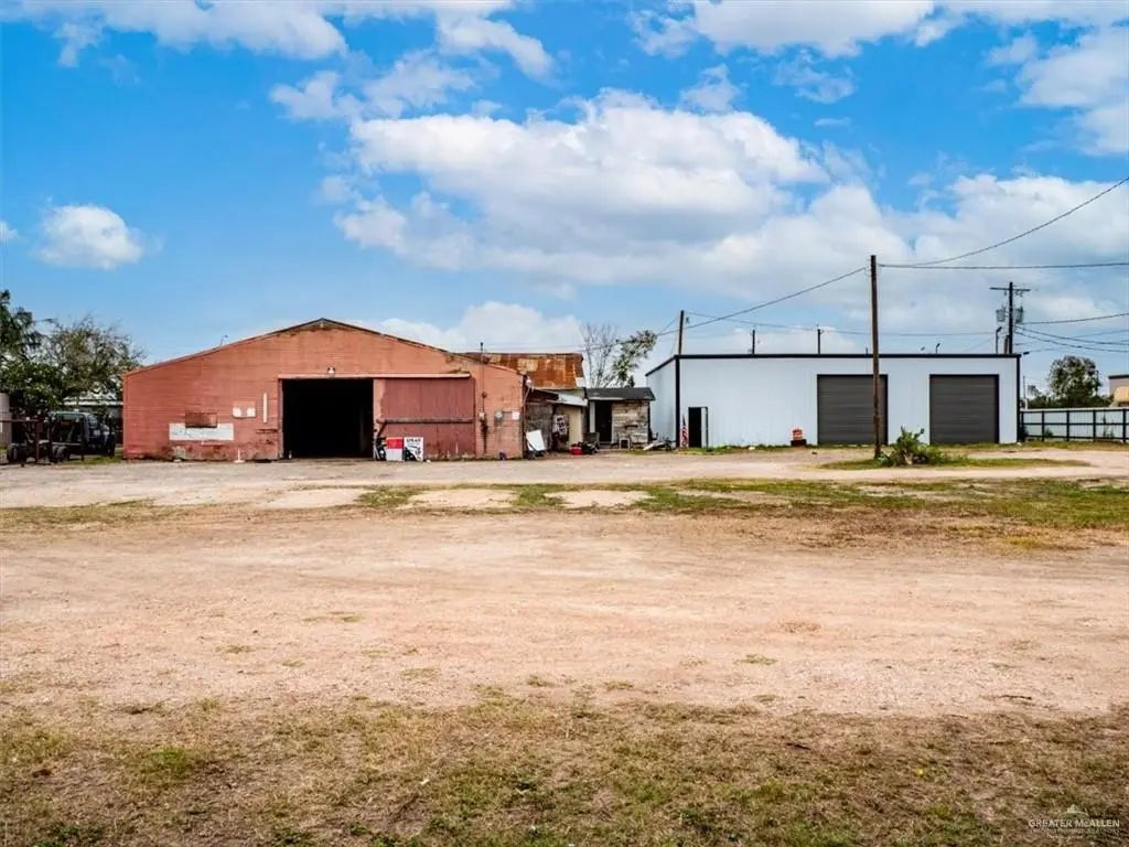 112 S 7th Street, Donna