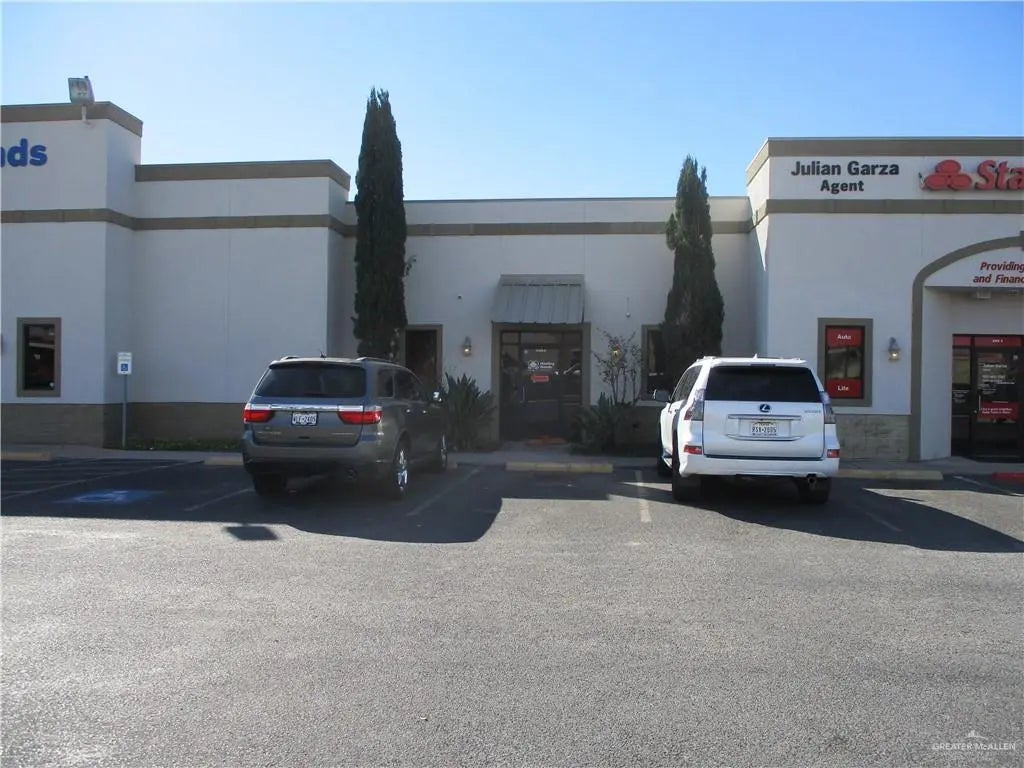 605 N Main Street B, Donna