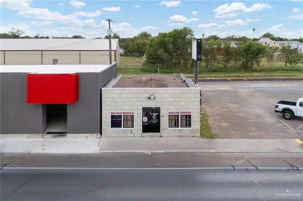 610 E 9th Street, Mission