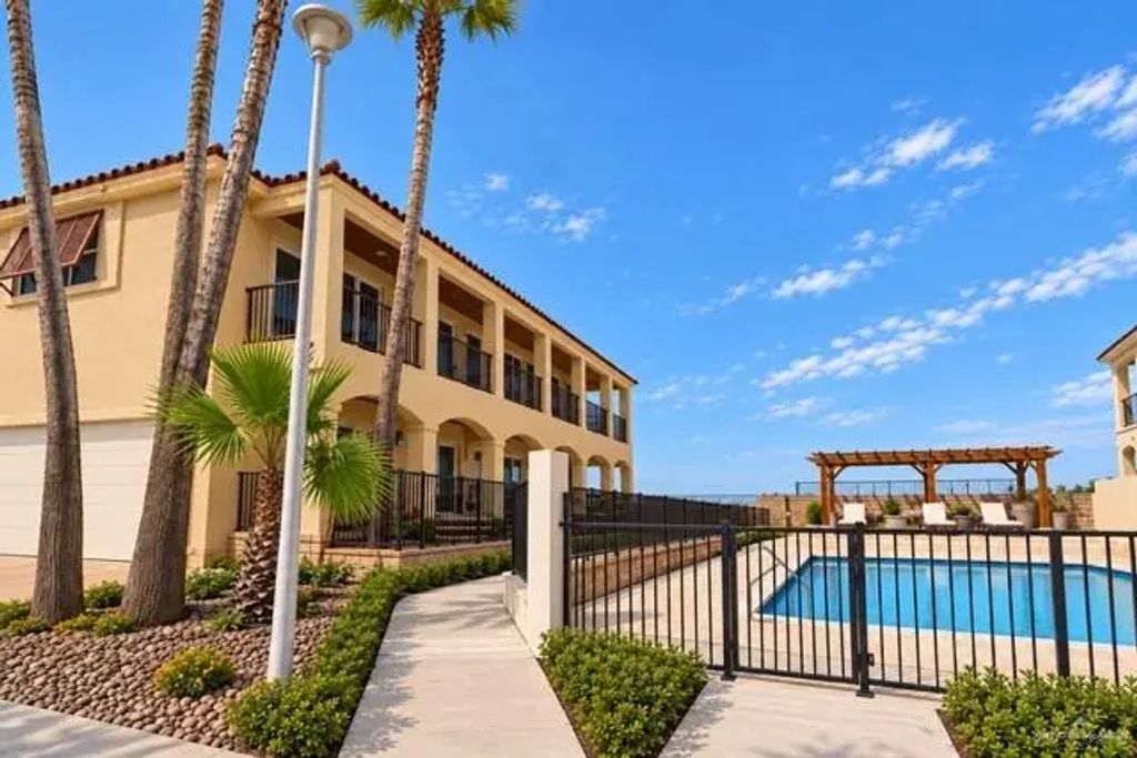112 E Villa Doce Drive, South Padre Island