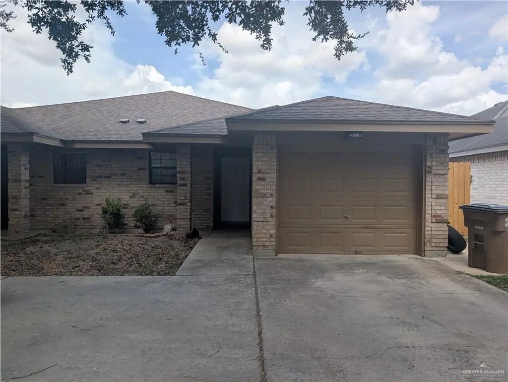 2003 La Cantera Street B, Edinburg