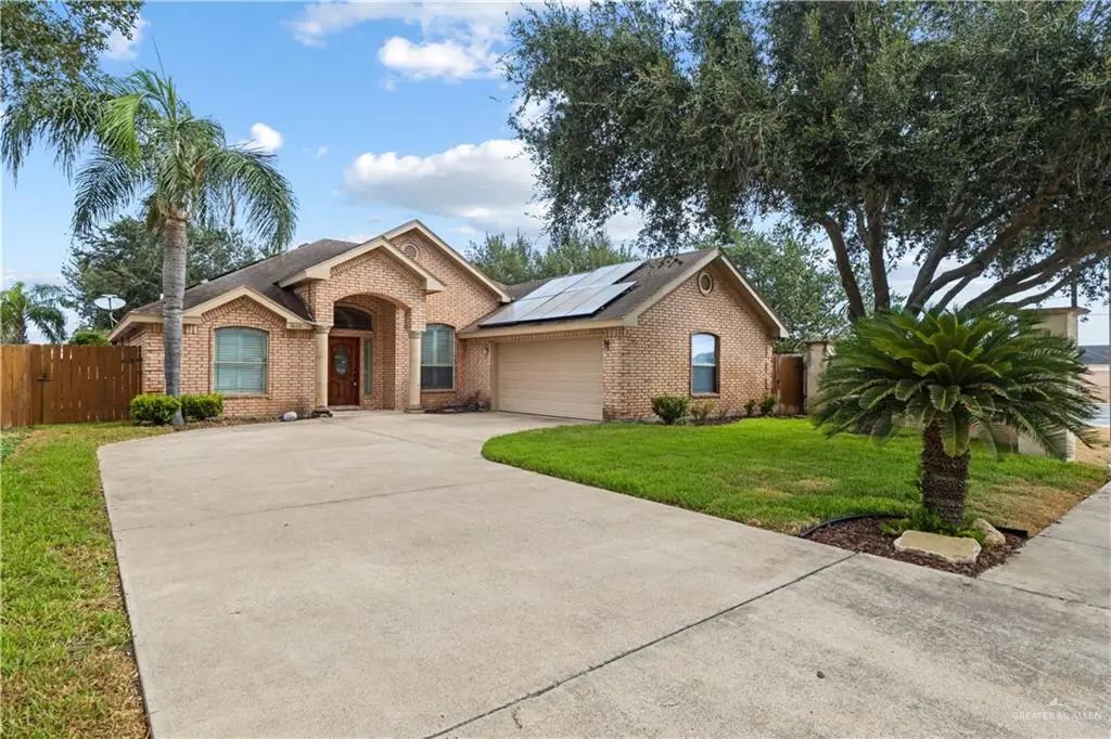 1600 Oak Ridge Drive, Mercedes