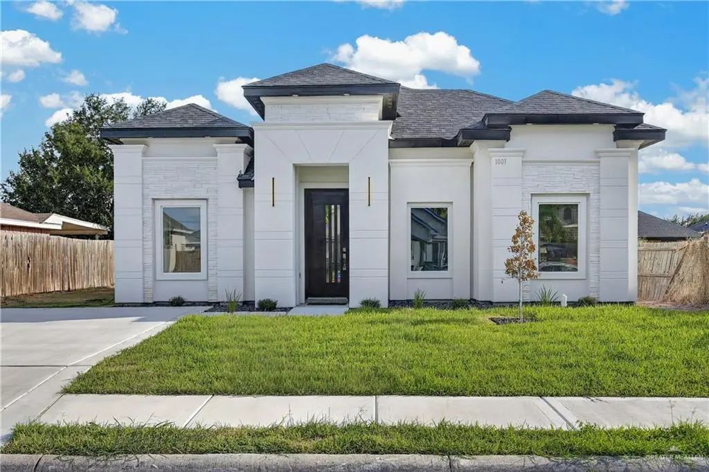 1001 W Falcon Avenue, Pharr