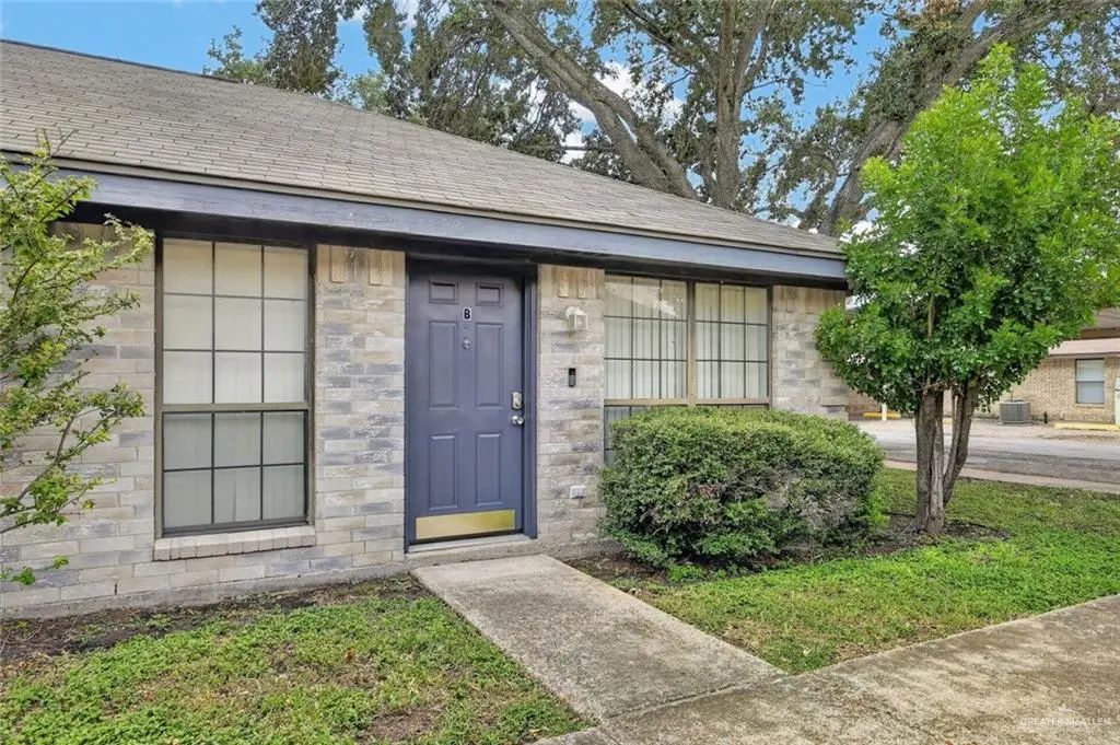 1604 Avocet Avenue B, McAllen