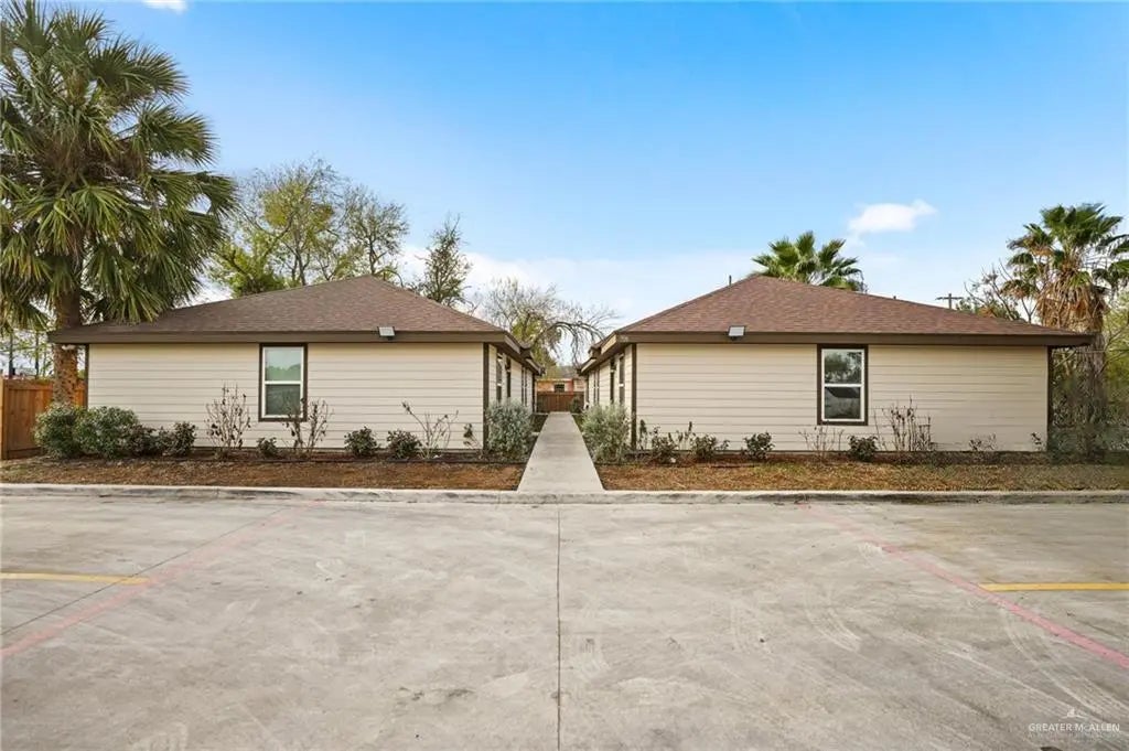 906 E Tom Landry Street 4, Mission