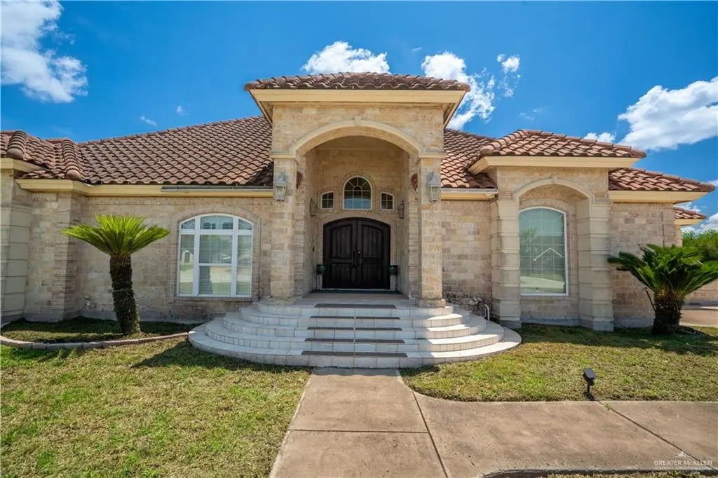 27283 N Kelly Court, La Feria