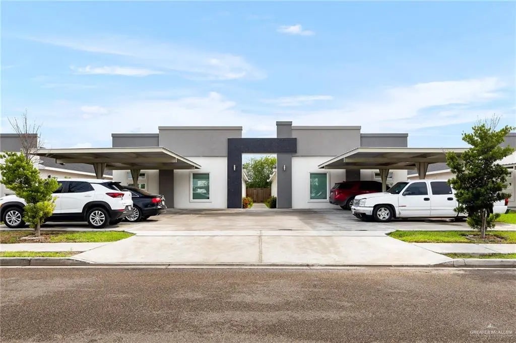 305 Lauryn Drive, San Juan