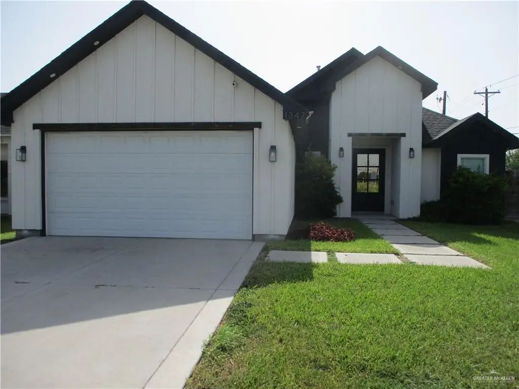 1347 Deluxe Street, Alamo
