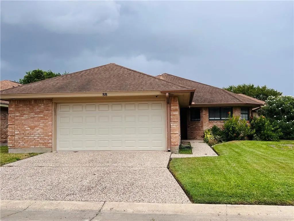 100 Moore Road 88, Pharr