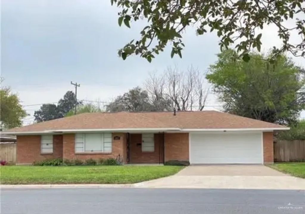 1927 Daffodil Avenue, McAllen
