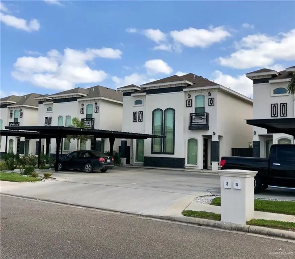 1407 W Kiwi Avenue W 4, Pharr