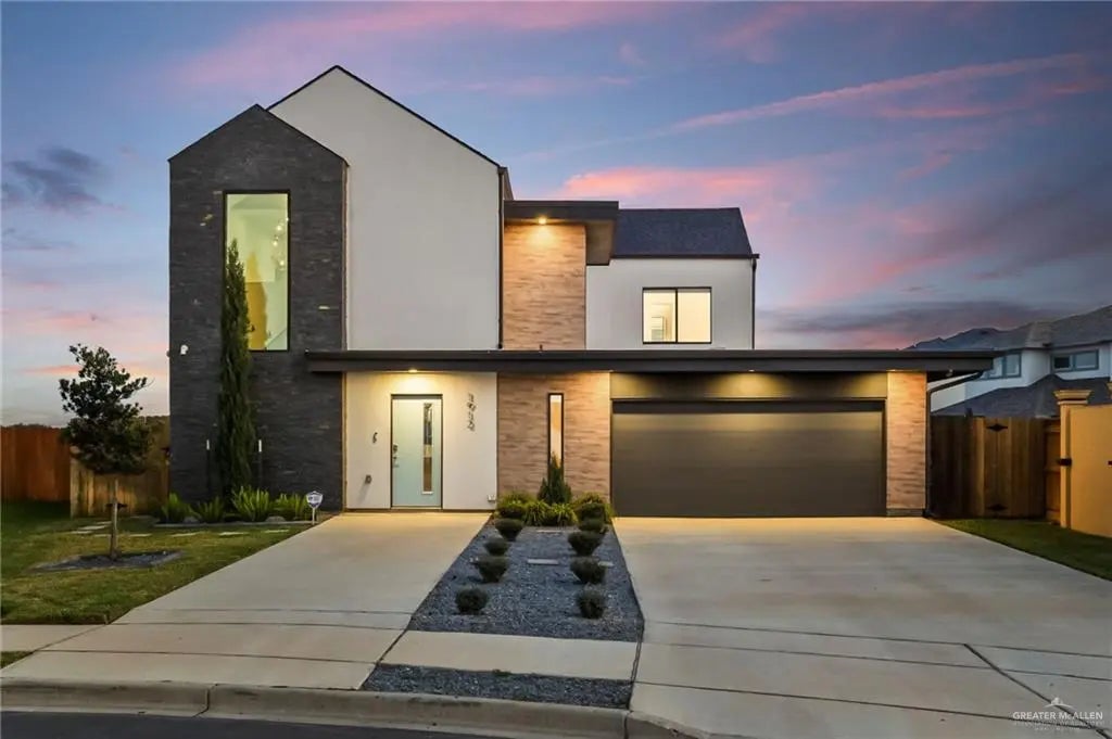 1912 Silverton Circle, Edinburg