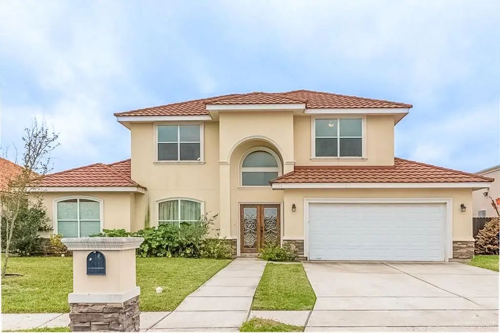 104 E Auburn Avenue, McAllen