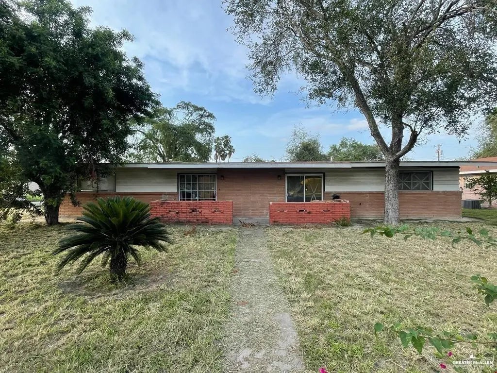 818 Walnut Avenue, McAllen