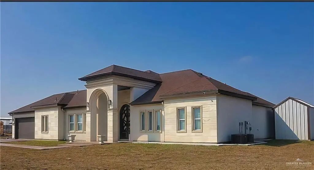 100 S J Hernandez Street, Weslaco