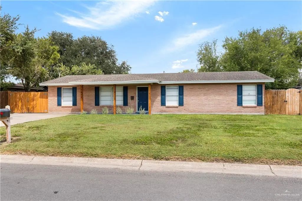 1422 W Gardenia Avenue, McAllen