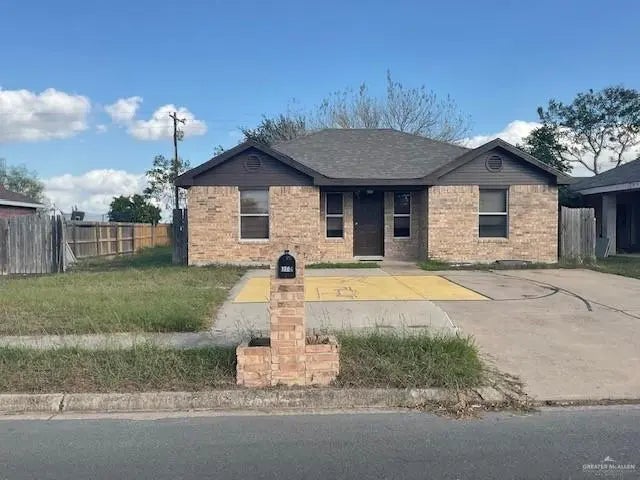 1704 Del Oro Drive, Weslaco