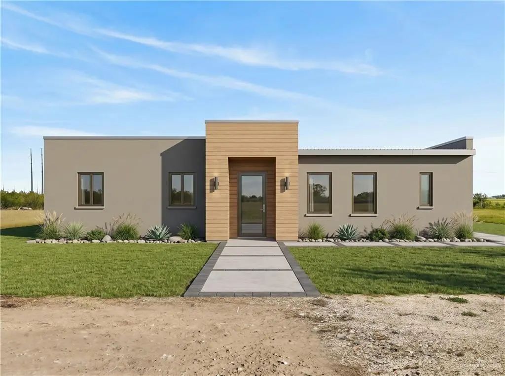 1424 N Sky Soldier Road, Weslaco