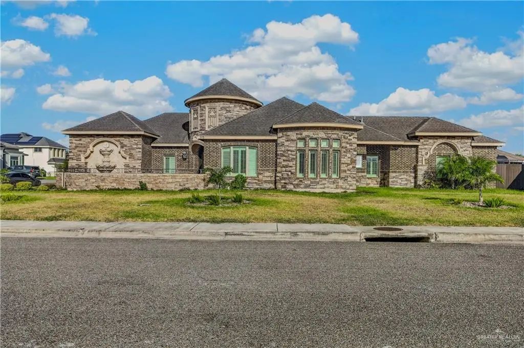 315 N 17th Street, Hidalgo