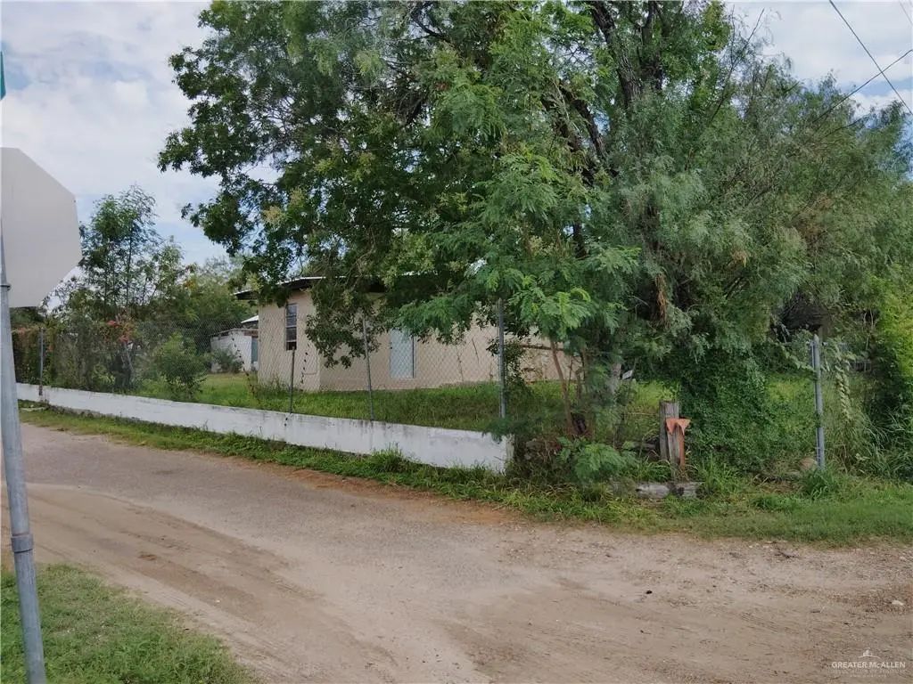 900 S Garza Avenue, La Joya